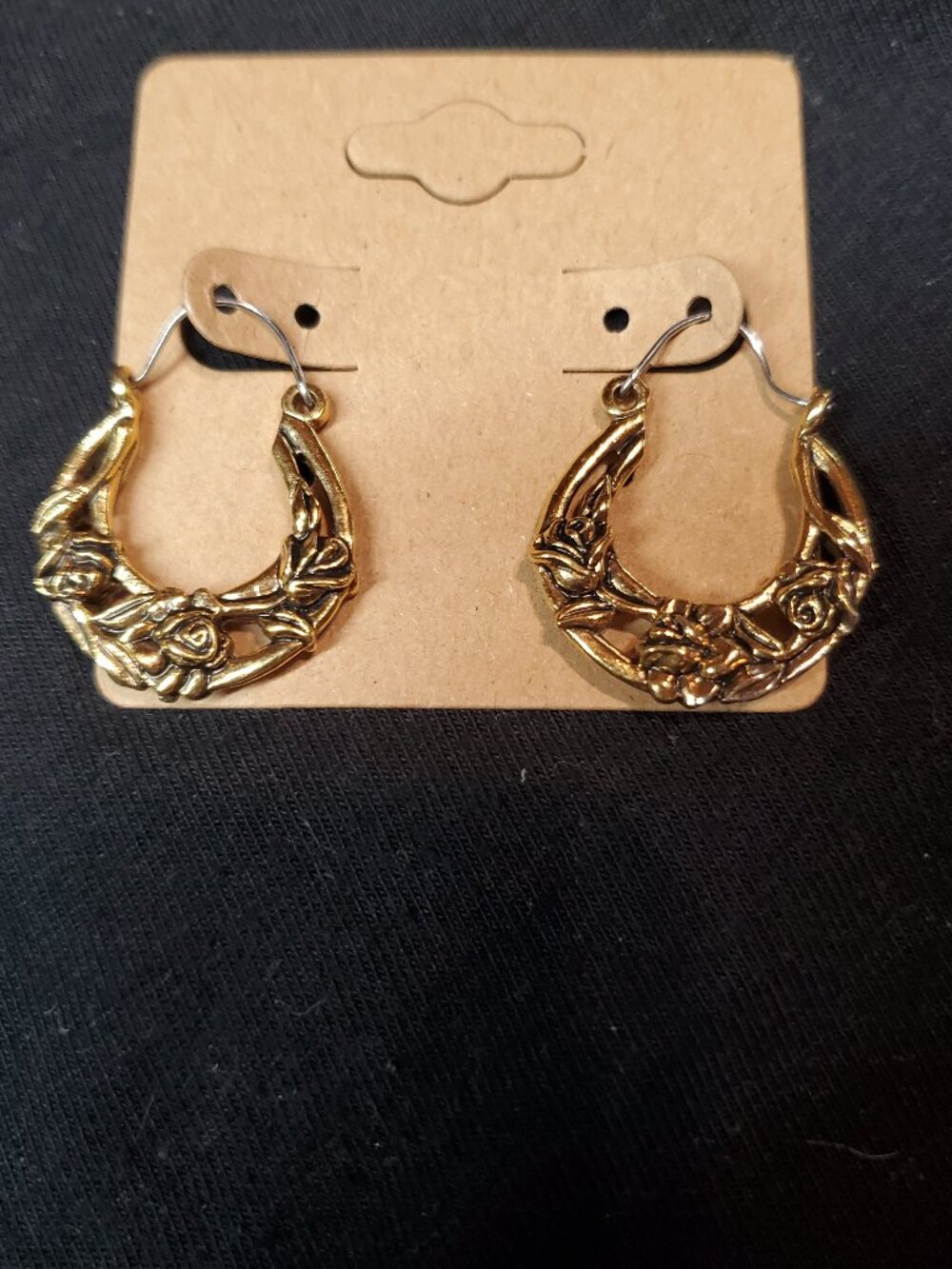 Vintage 1992 Avon Goldtone Rosette Hoops.
